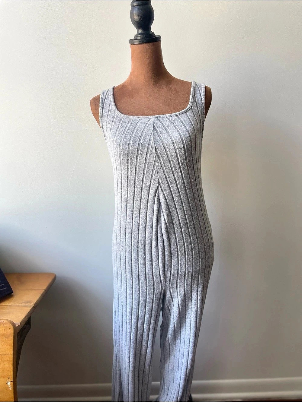 SHEIN Gray Ribbed Wide Leg Jumpsuit Size Small Like New